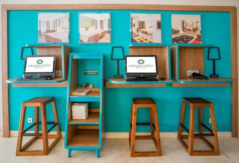 ホテル Grand Livio Kuta