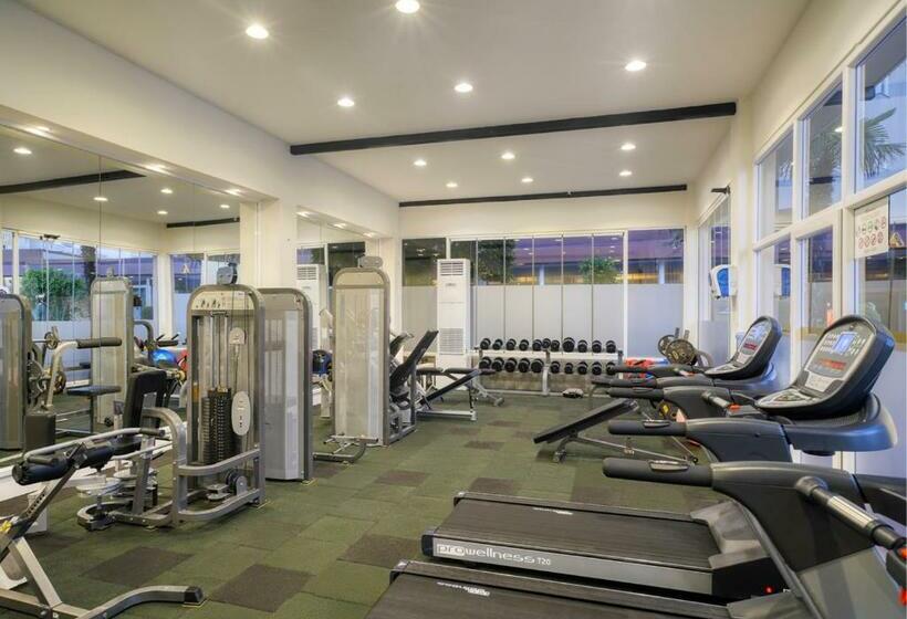 هتل Grand Park Lara