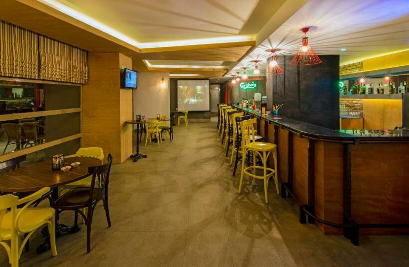 هتل Grand Park Lara