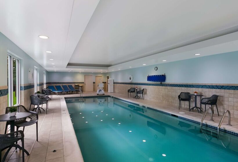 فندق Hampton Inn & Suites Wilmington Christiana