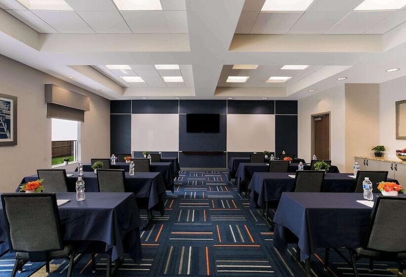 فندق Hampton Inn & Suites Wilmington Christiana