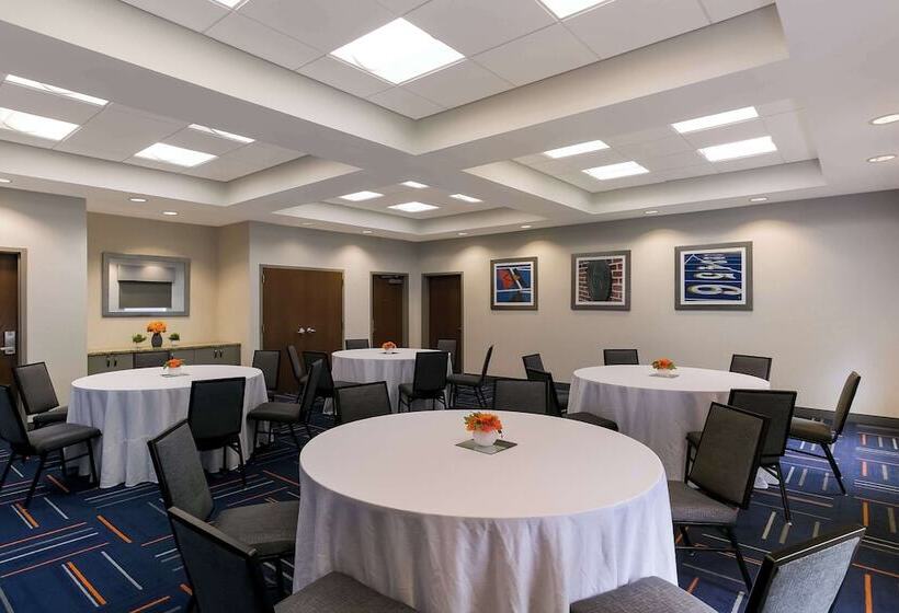 فندق Hampton Inn & Suites Wilmington Christiana