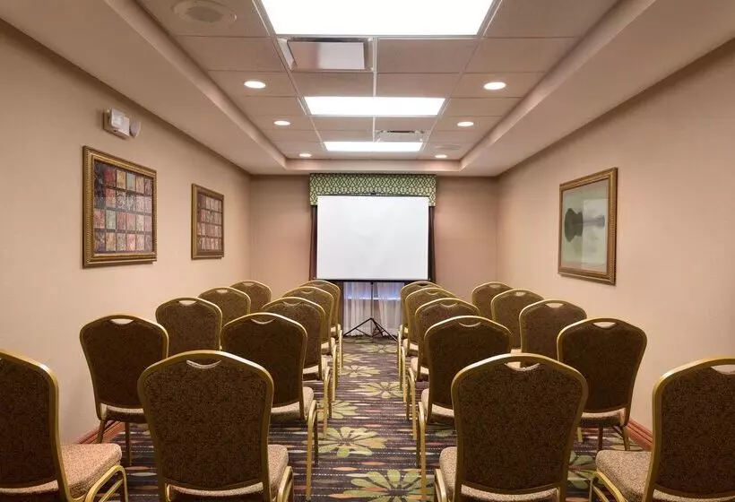 Отель Hampton Inn Bellevue