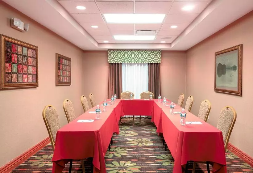 Отель Hampton Inn Bellevue