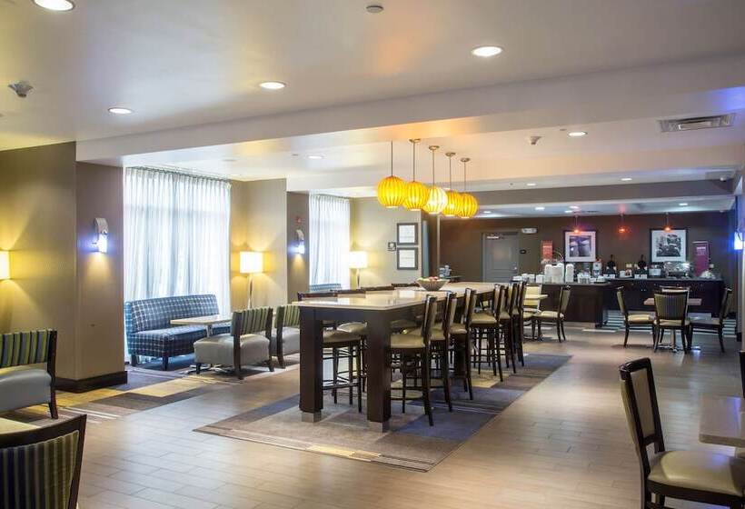 호텔 Hampton Inn Oxford/conference Center