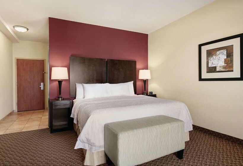 בית מלון כפרי Hampton Inn & Suites Enid