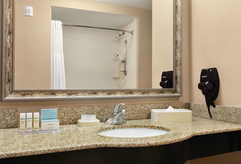 בית מלון כפרי Hampton Inn & Suites Enid