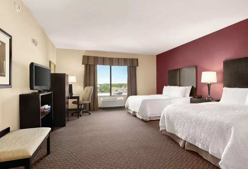 فندق Hampton Inn & Suites Enid