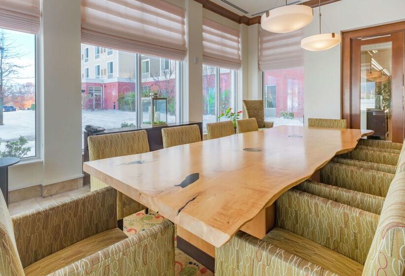 Отель Hilton Garden Inn Devens Common