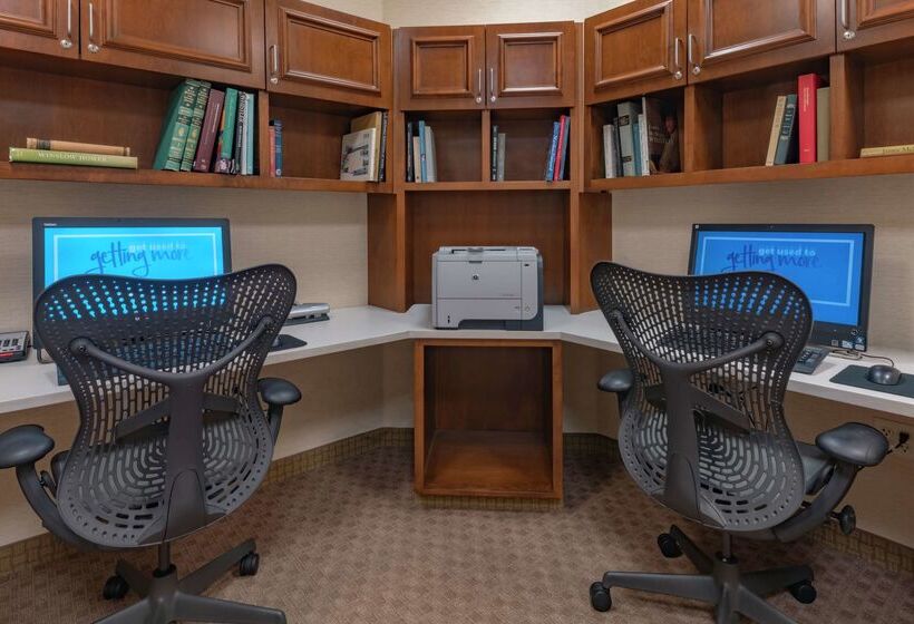 Отель Hilton Garden Inn Devens Common