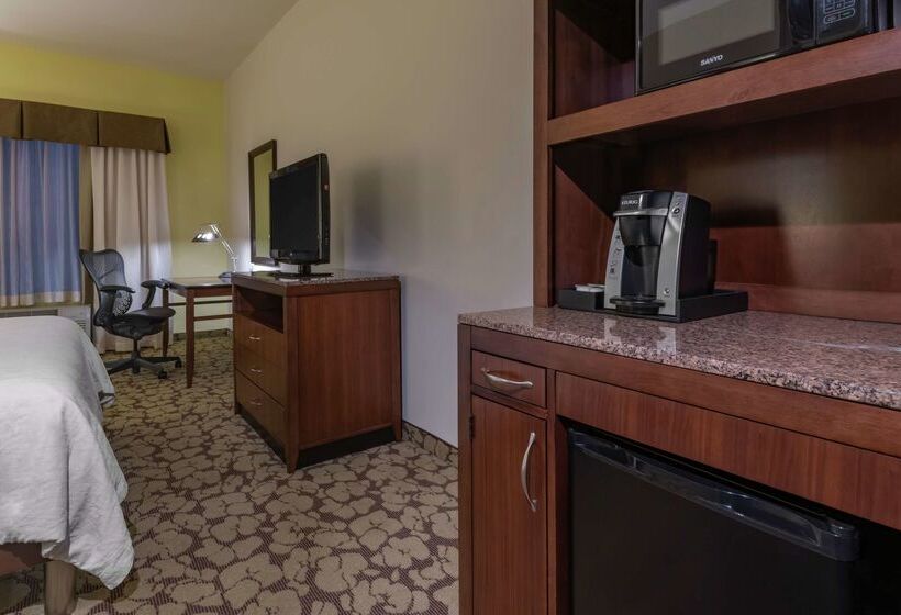 Отель Hilton Garden Inn Devens Common