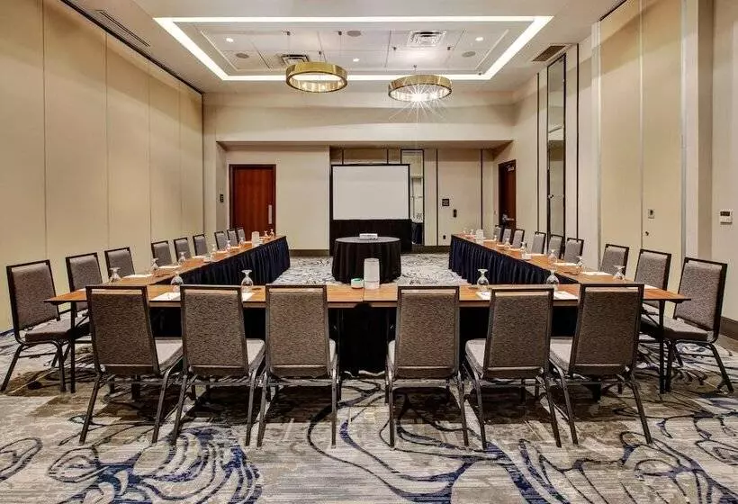 ホテル Hilton Garden Inn Virginia Beach Oceanfront
