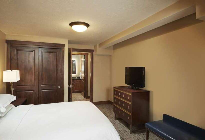 هتل Hilton Grand Vacations Club Sunrise Lodge Park City