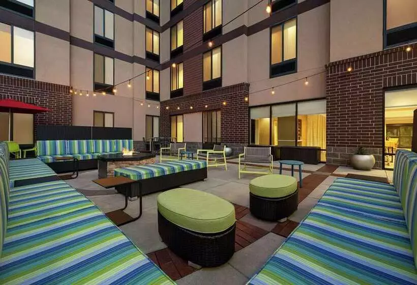 ホテル Home2 Suites By Hilton Denver West  Federal Center, Co