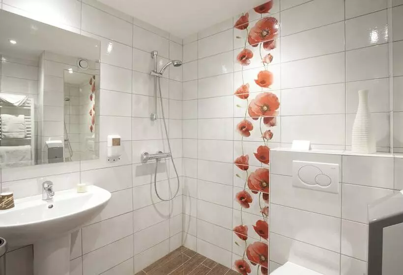 هتل Logis Hôtel Duquesne