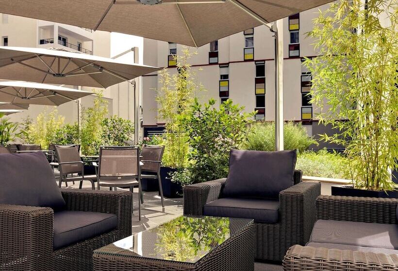 هتل Mercure Clermont Ferrand Centre Jaude