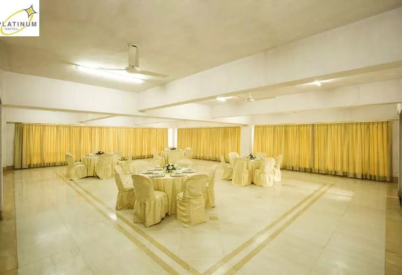 酒店 Platinum Residency