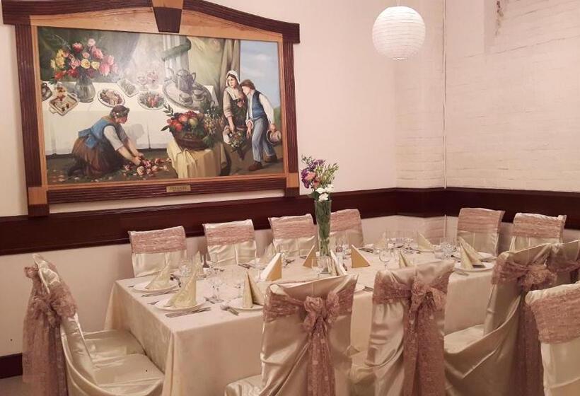 هتل Royal Craiova