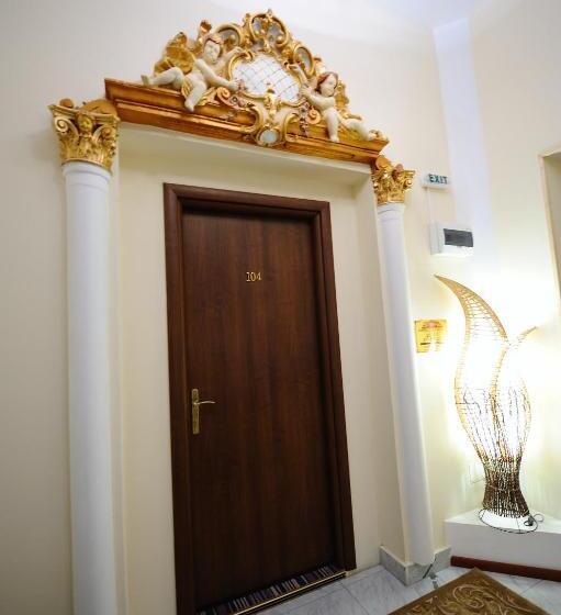 هتل Royal Craiova