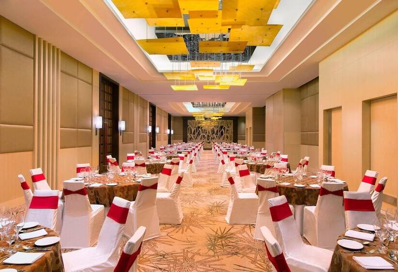 فندق The Westin Chennai Velachery