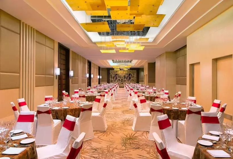 فندق The Westin Chennai Velachery