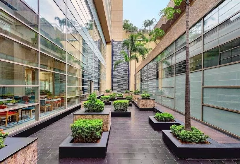 فندق The Westin Chennai Velachery