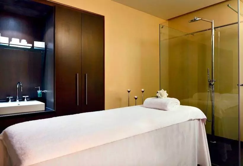 فندق The Westin Chennai Velachery