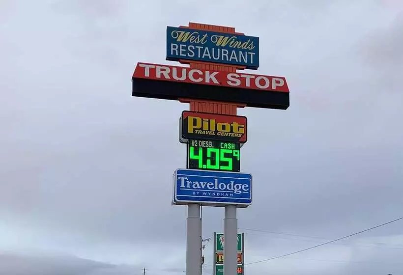 בית מלון כפרי Travelodge By Wyndham Green River Ut