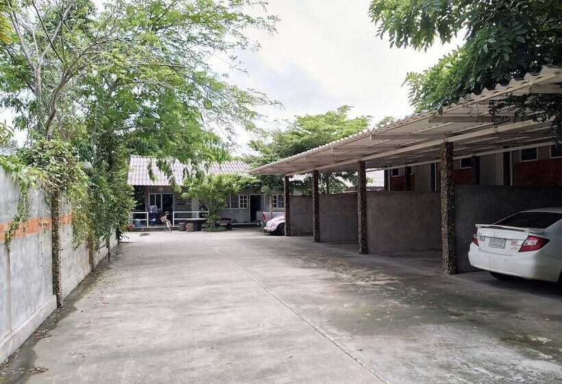 בית מלון כפרי Chanthaburi Garden