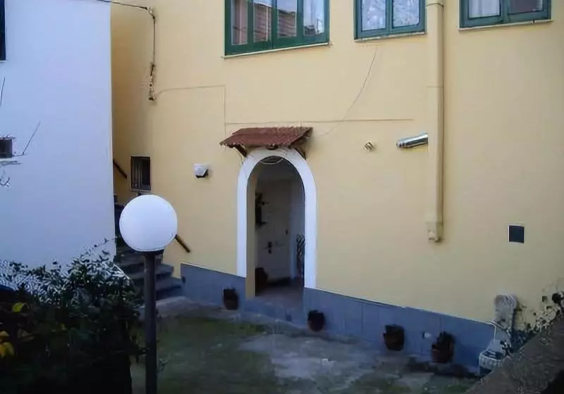 تختخواب و صبحانه Il Tulipano Sorrento