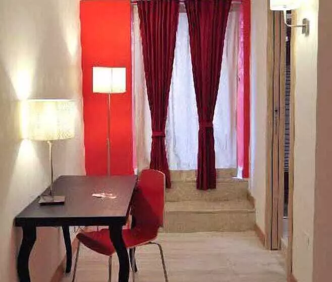 تختخواب و صبحانه La Disfida Di Barletta