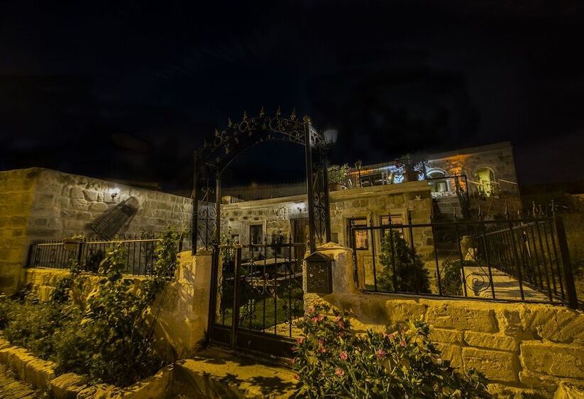 ホテル Assiana Cave