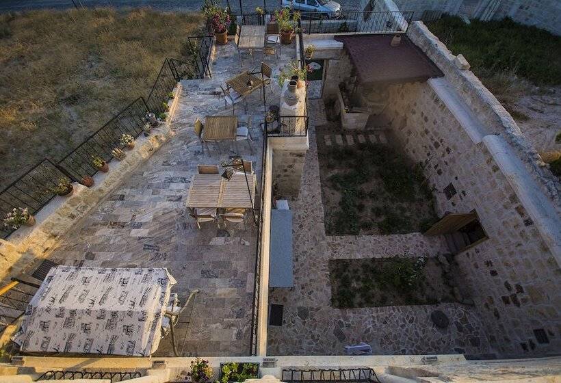 ホテル Assiana Cave