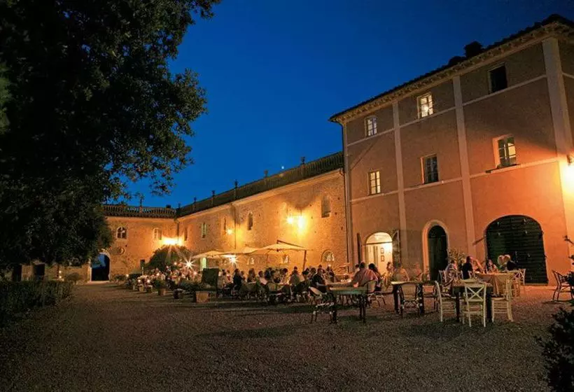 Borgo Di Colleoli Resort