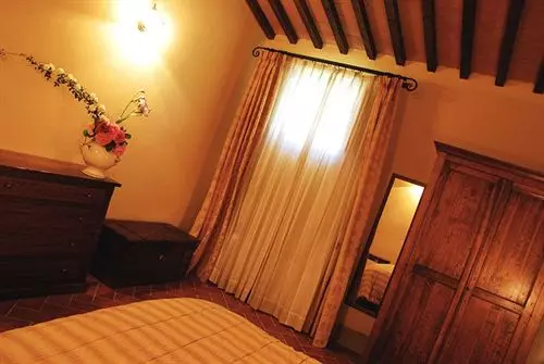 Borgo Di Colleoli Resort