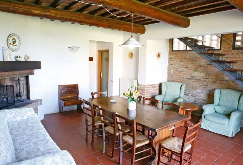 Borgo Di Colleoli Resort