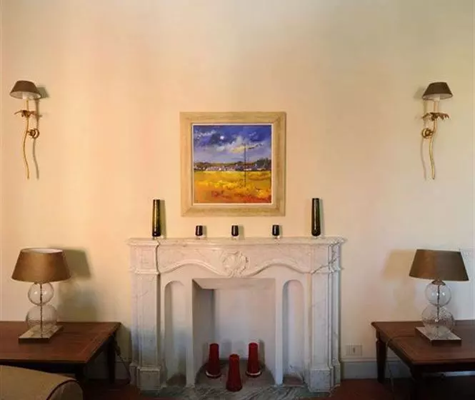 Borgo Di Colleoli Resort