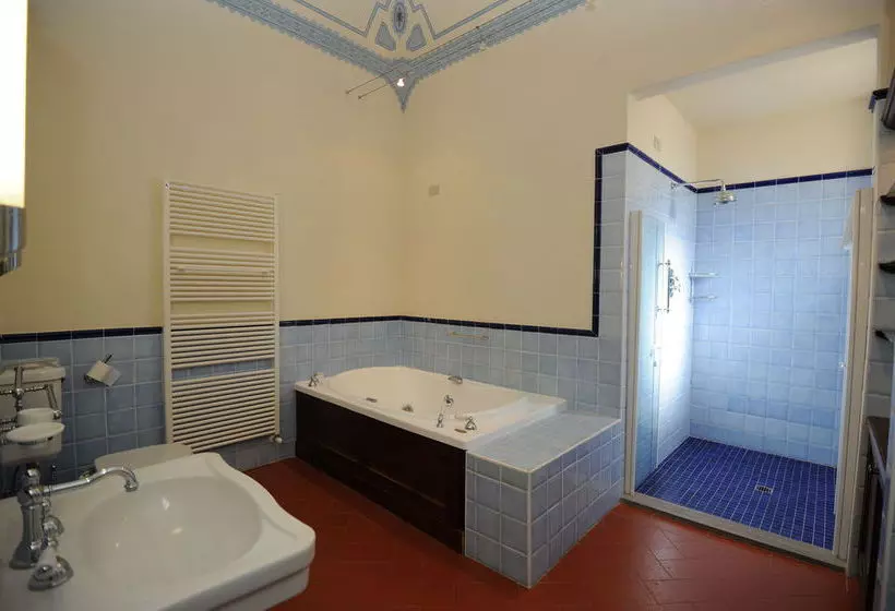 Borgo Di Colleoli Resort