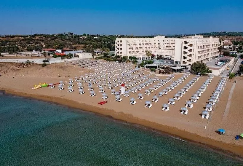 בית מלון כפרי Club Eloro