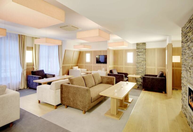 בית מלון כפרי Golden Tulip Rosa Khutor