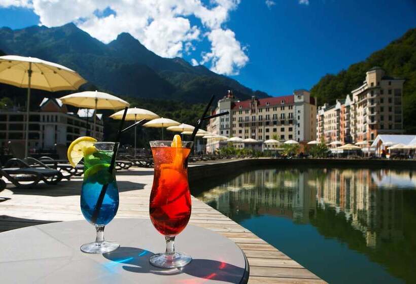 בית מלון כפרי Golden Tulip Rosa Khutor