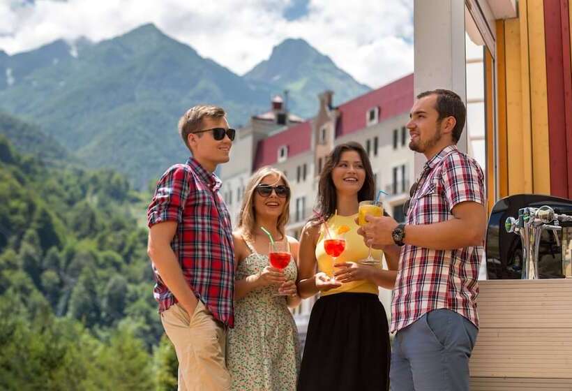 בית מלון כפרי Golden Tulip Rosa Khutor