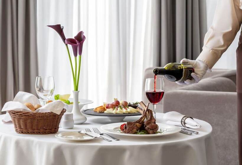 בית מלון כפרי Golden Tulip Rosa Khutor