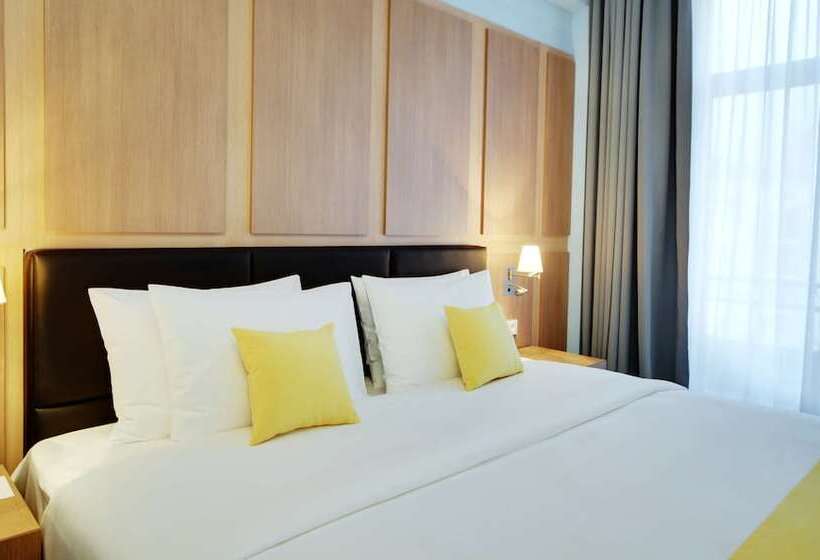 בית מלון כפרי Golden Tulip Rosa Khutor