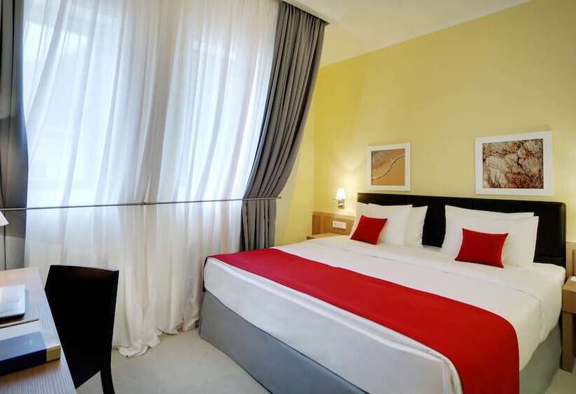 בית מלון כפרי Golden Tulip Rosa Khutor