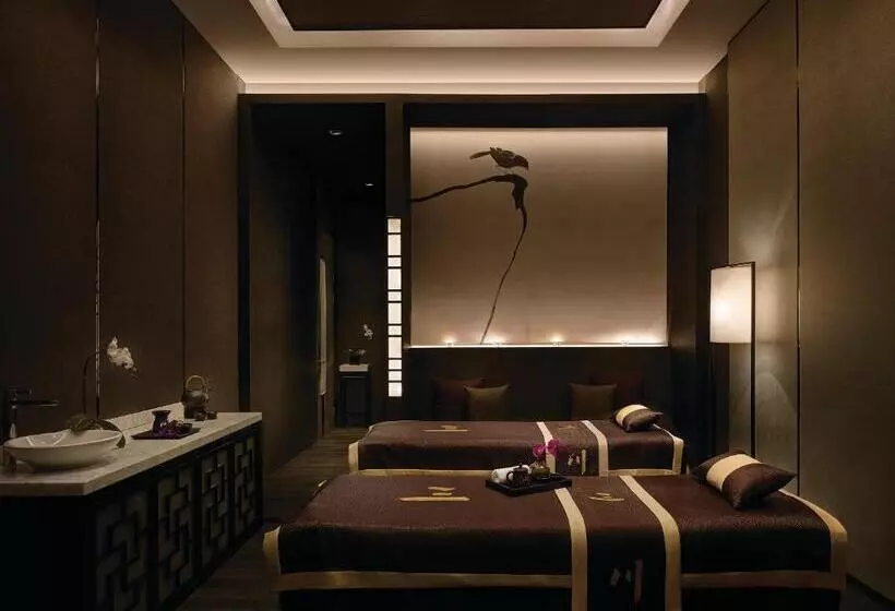 Отель Langham Place Ningbo Culture Plaza