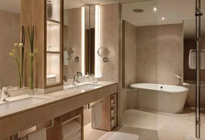 Отель Langham Place Ningbo Culture Plaza