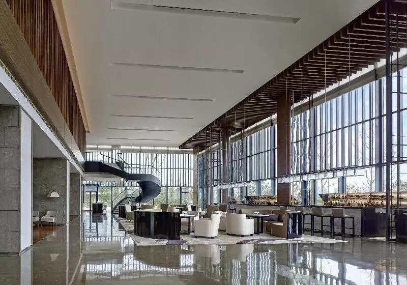 Отель Langham Place Ningbo Culture Plaza