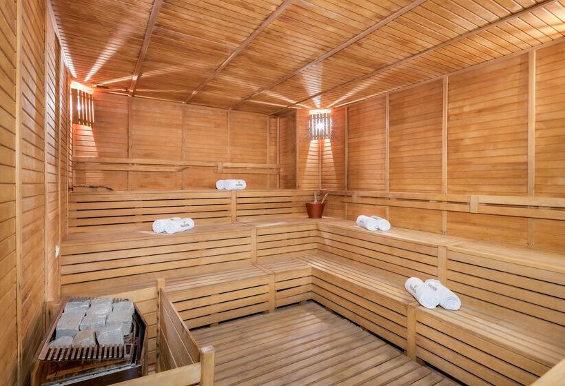 هتل Selectum Colours Side