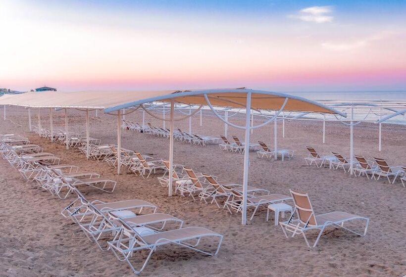 هتل Selectum Colours Side